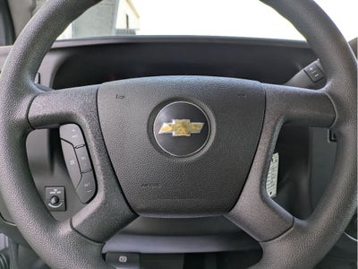 2025 Chevrolet Express Cutaway 3500 1WT