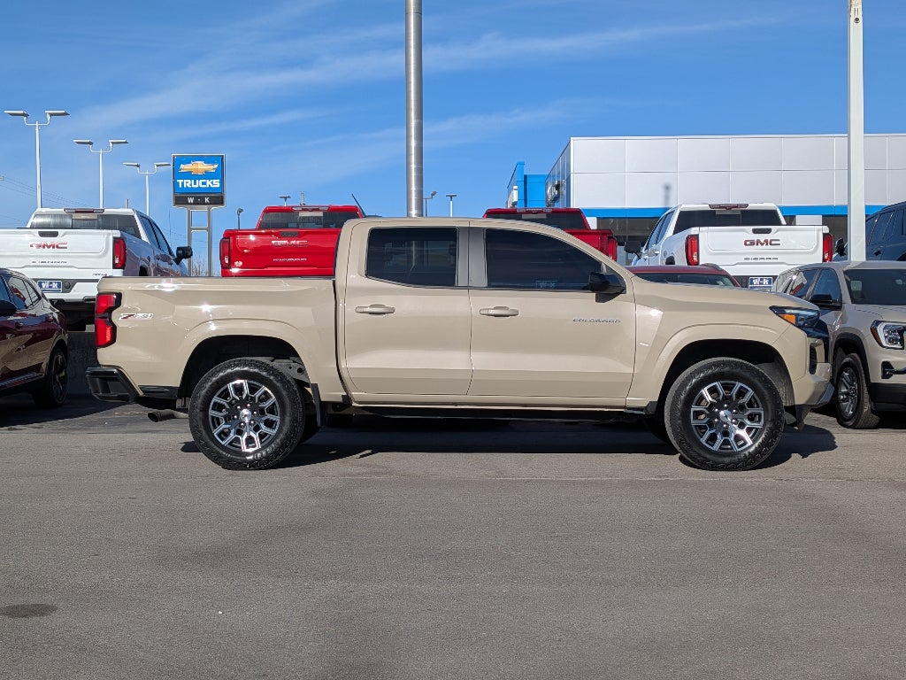 Used 2023 Chevrolet Colorado Z71 with VIN 1GCPTDEK8P1140051 for sale in Kansas City