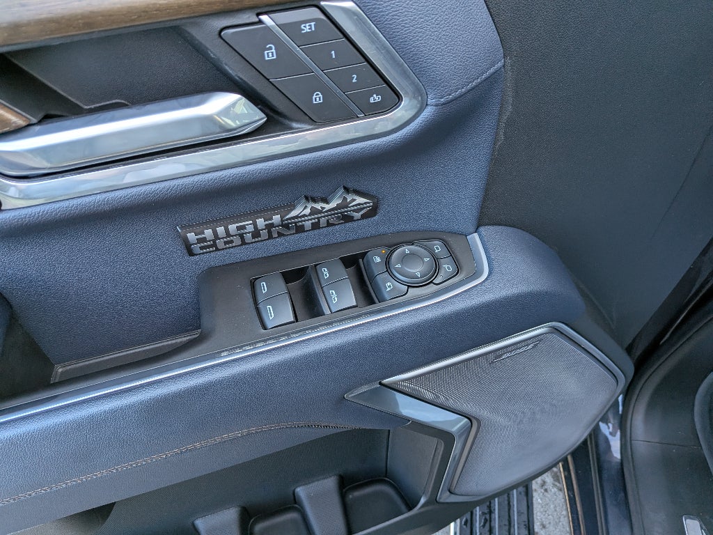 2022 Chevrolet Silverado 1500 High Country