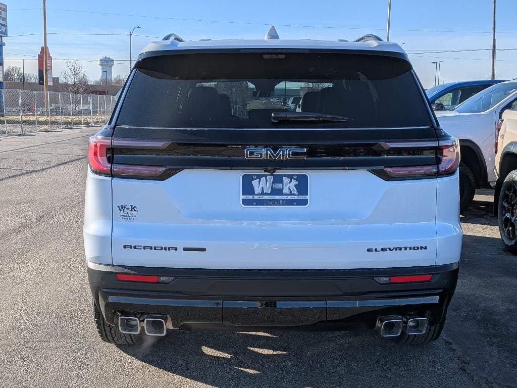 2026 GMC Acadia Elevation