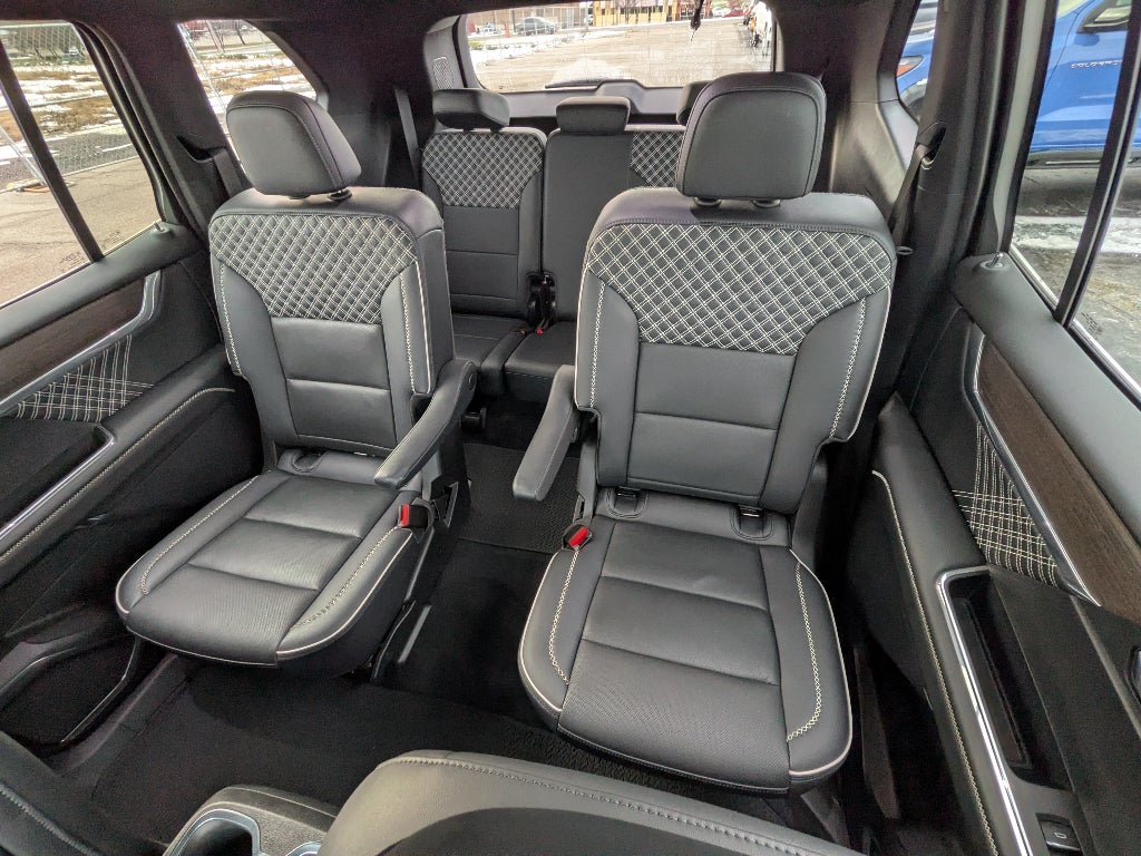 2024 GMC Acadia Denali