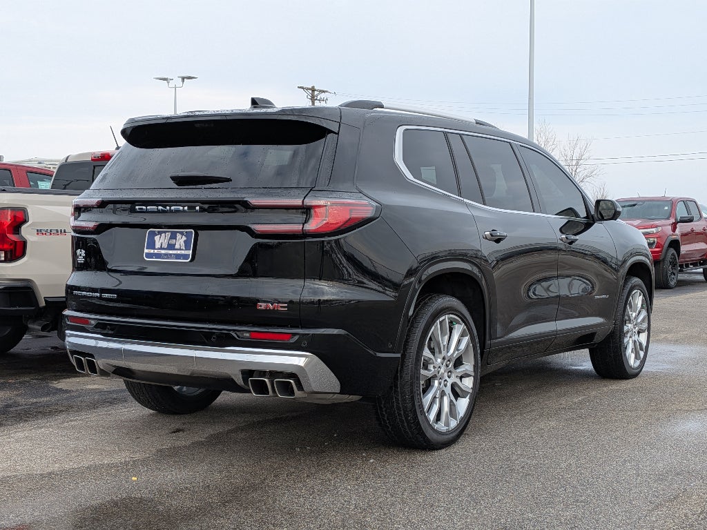 2024 GMC Acadia Denali
