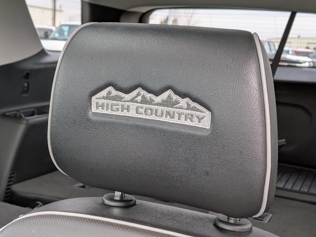 2021 Chevrolet Traverse High Country