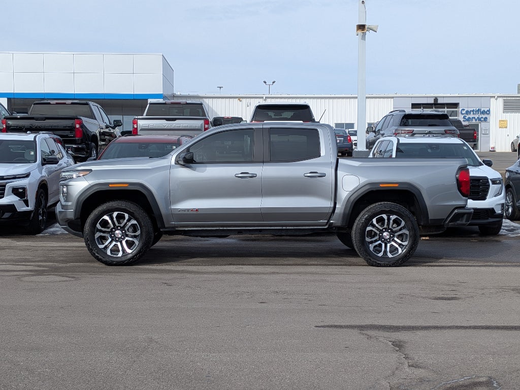 2024 GMC Canyon AT4