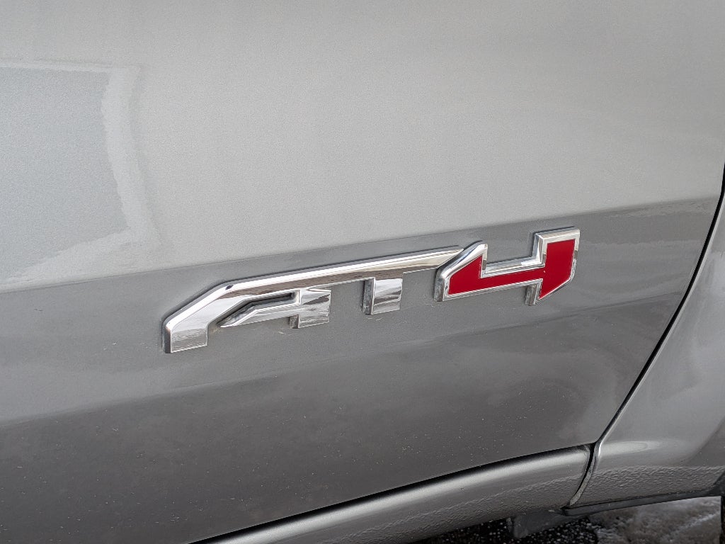 2024 GMC Canyon AT4