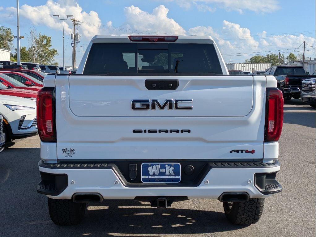 2023 GMC Sierra 1500 AT4