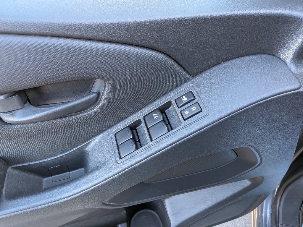 2022 Nissan Frontier S