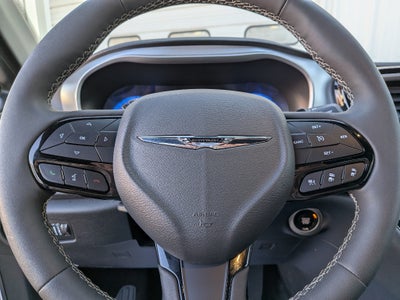 2024 Chrysler Pacifica Touring