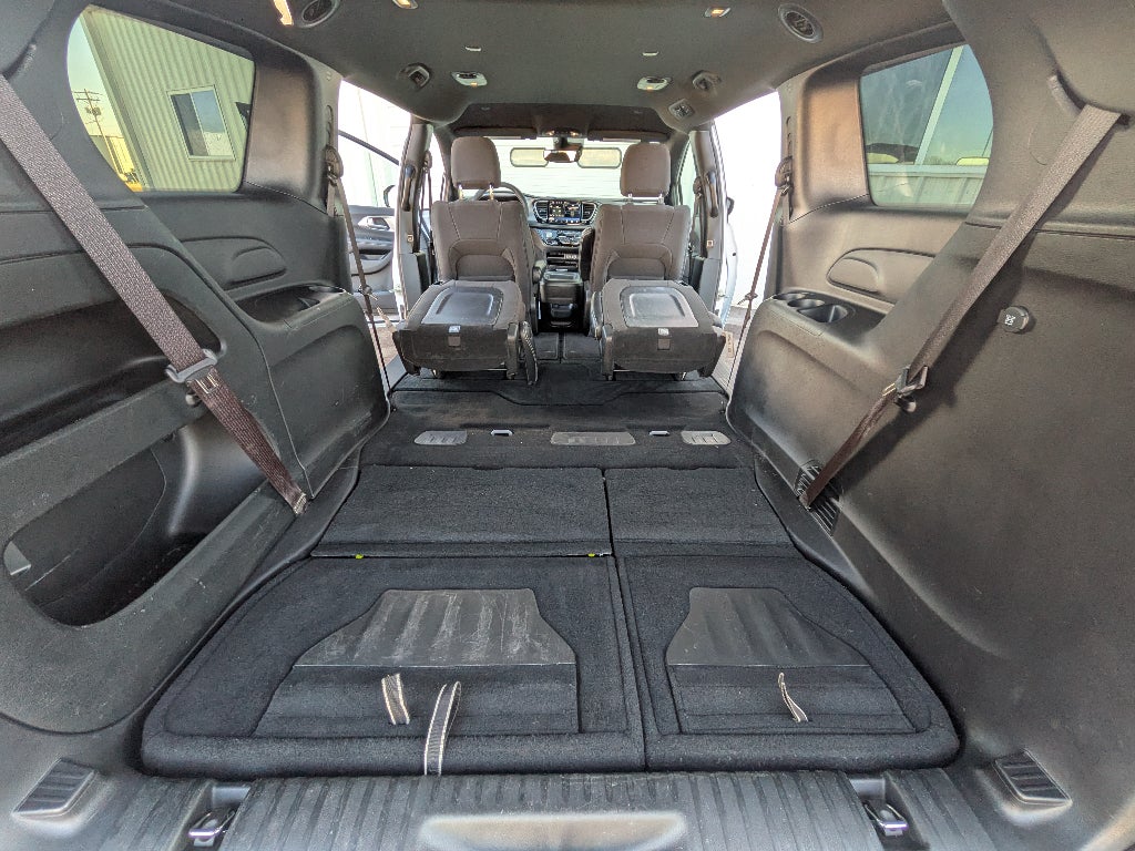 2024 Chrysler Pacifica Touring