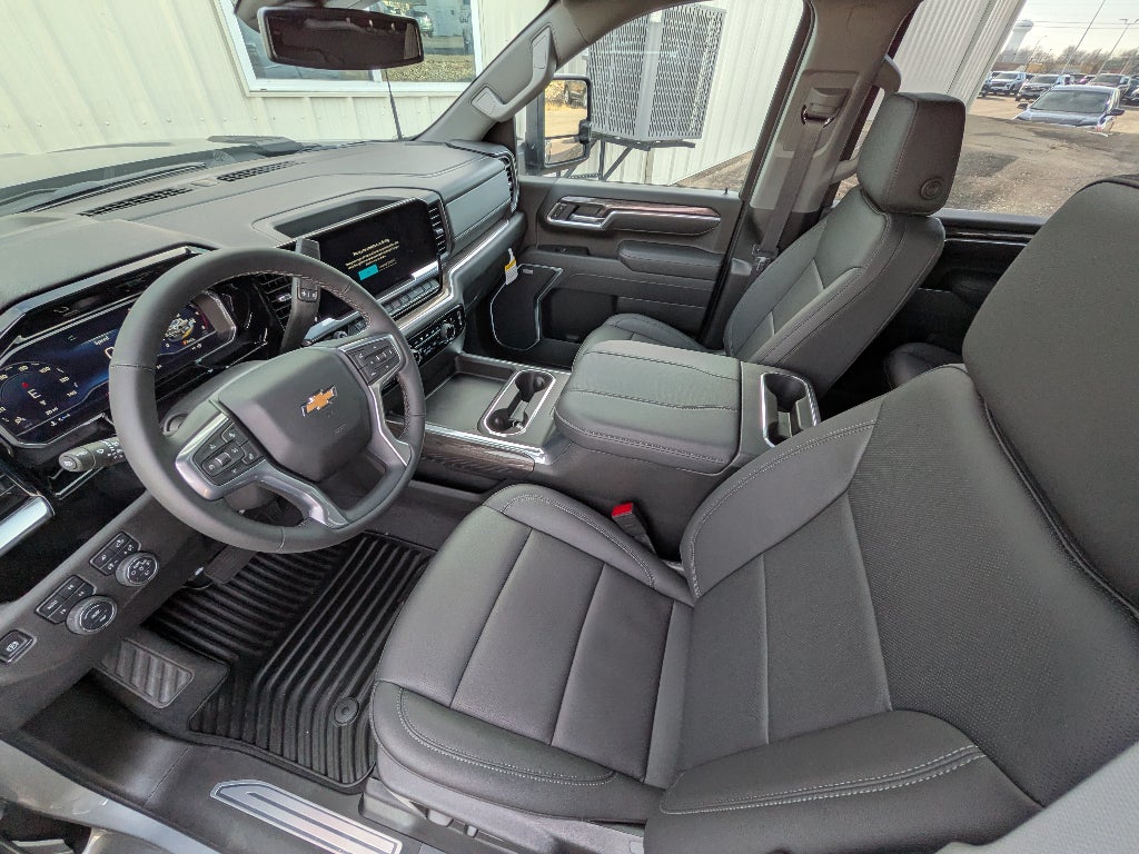 2025 Chevrolet Silverado 3500 HD LTZ