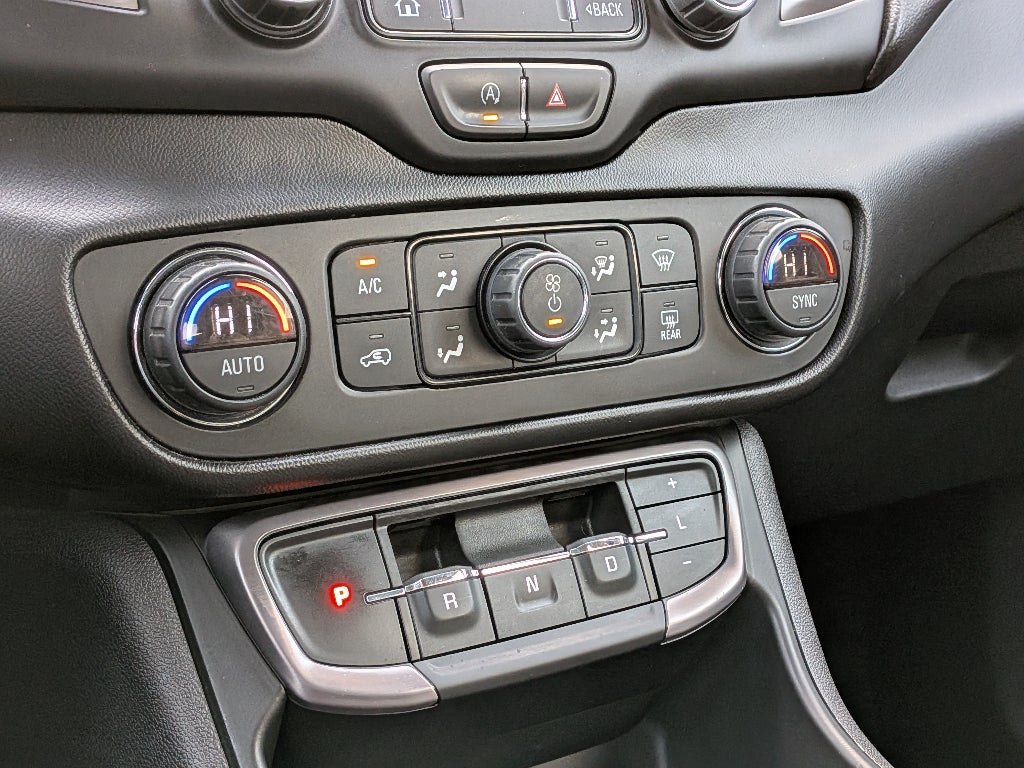 2022 GMC Terrain AT4