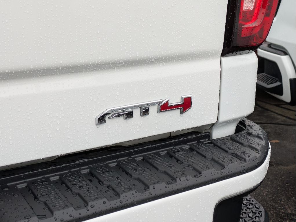 2022 GMC Sierra 1500 Limited AT4
