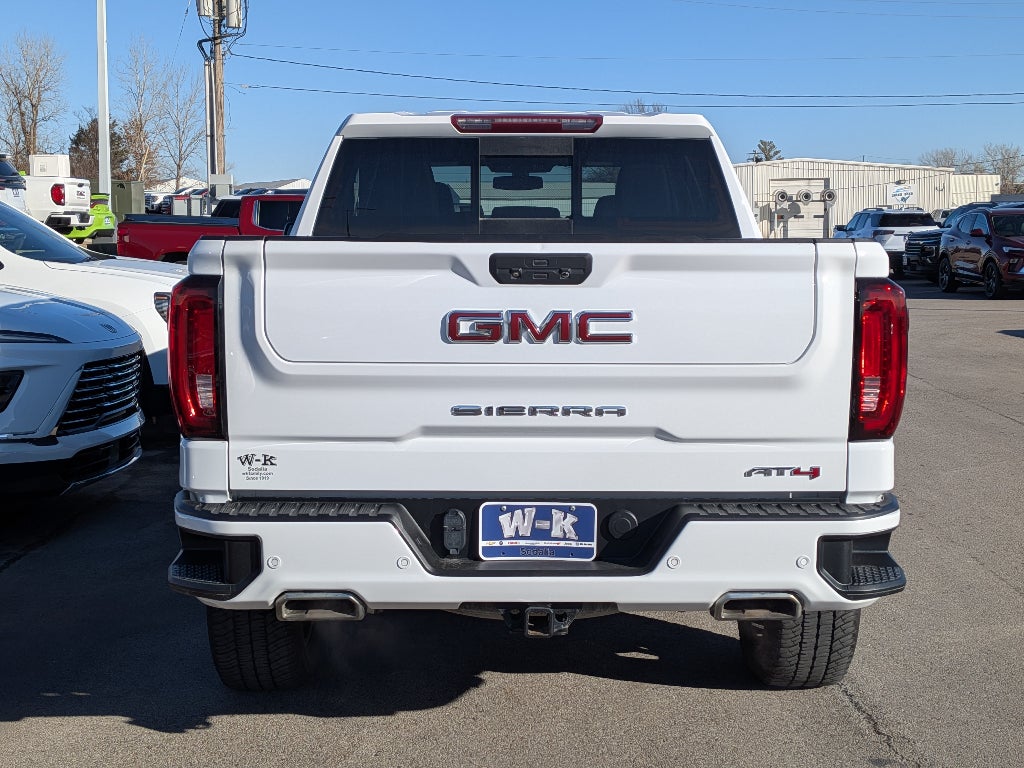 2022 GMC Sierra 1500 Limited AT4