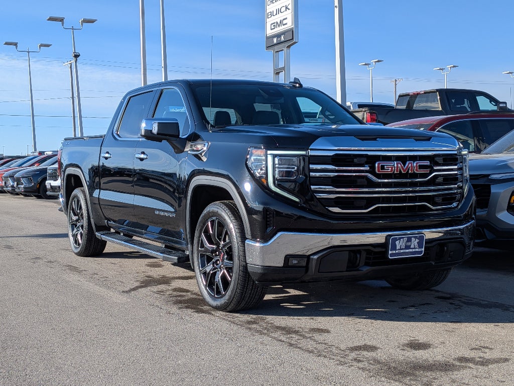 2024 GMC Sierra 1500 SLT