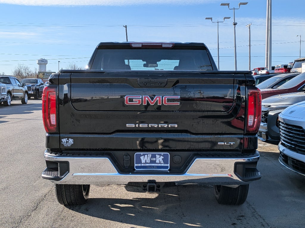 2024 GMC Sierra 1500 SLT