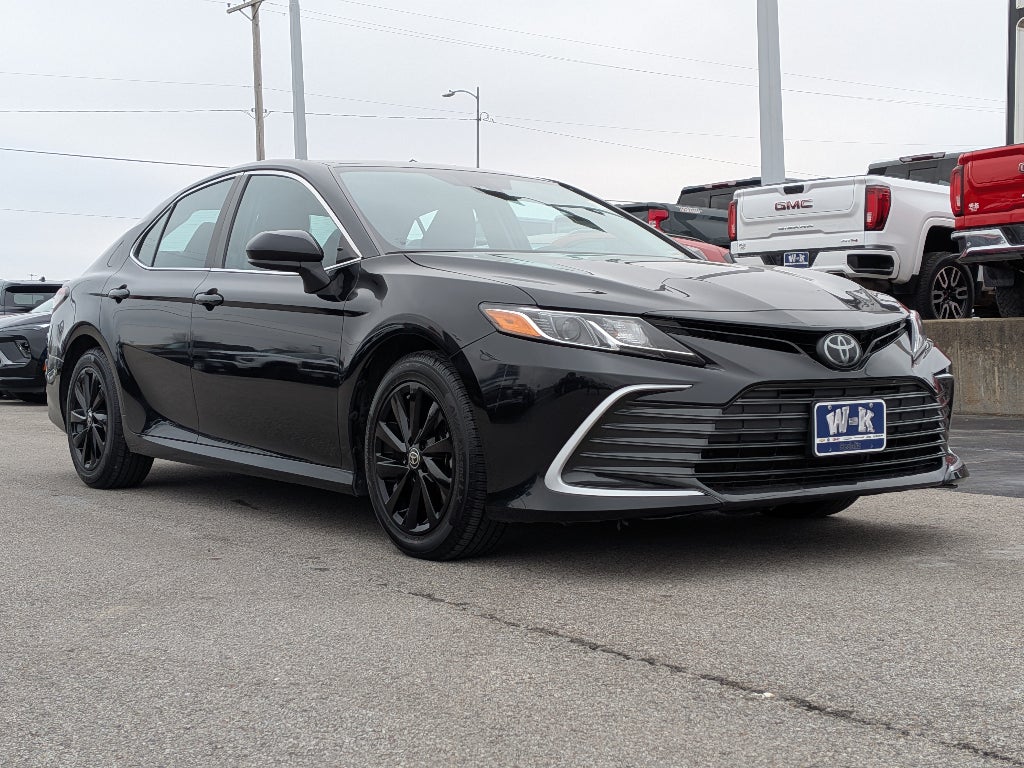 2022 Toyota Camry LE