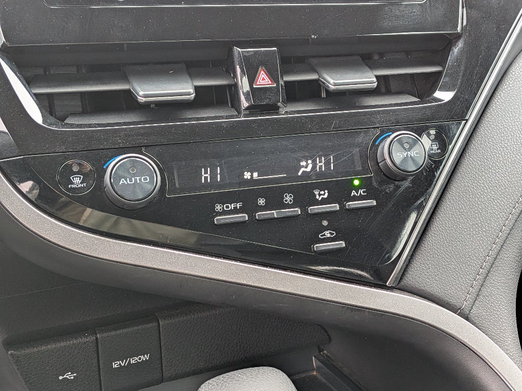 2022 Toyota Camry LE