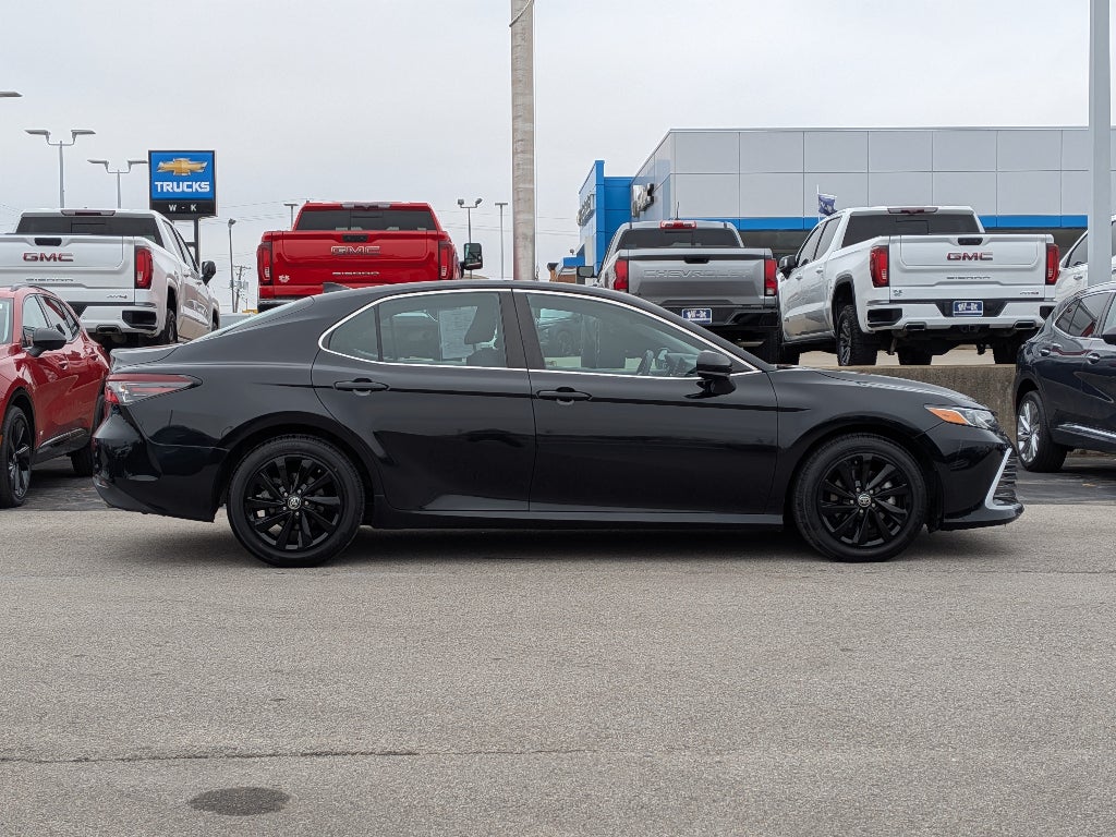 2022 Toyota Camry LE