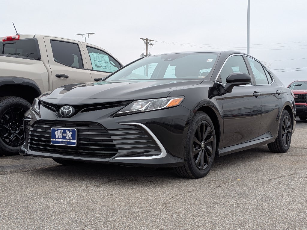 2022 Toyota Camry LE