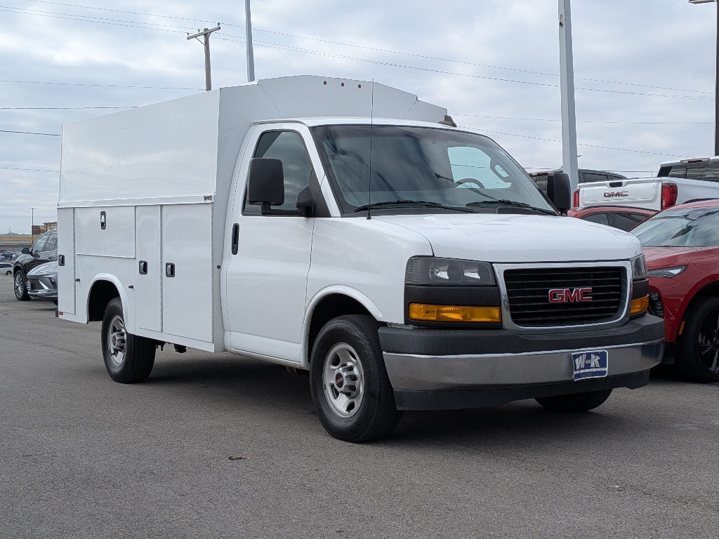 2020 GMC Savana Cutaway 3500 Base