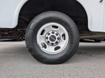 2020 GMC Savana Cutaway 3500 Base