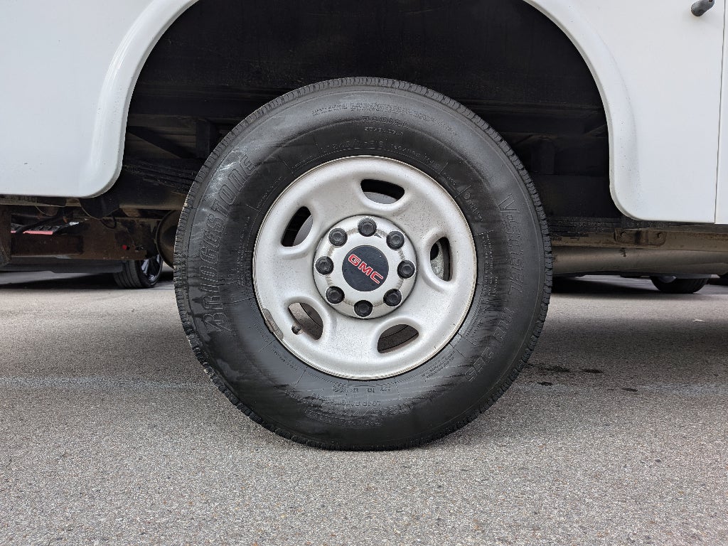 2020 GMC Savana Cutaway 3500 Base