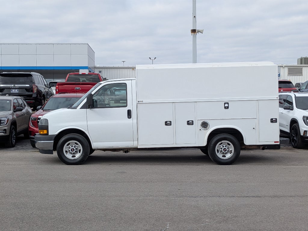 2020 GMC Savana Cutaway 3500 Base