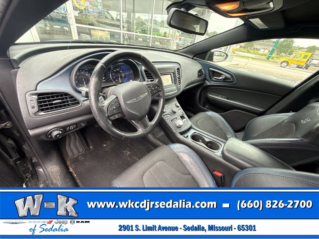 2015 Chrysler 200 S