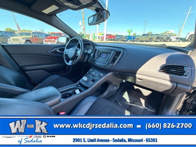 2015 Chrysler 200 S