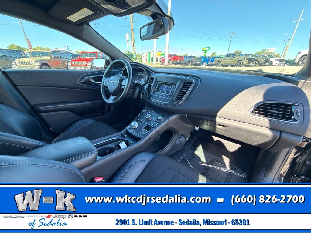 2015 Chrysler 200 S