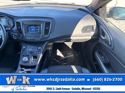 2015 Chrysler 200 S