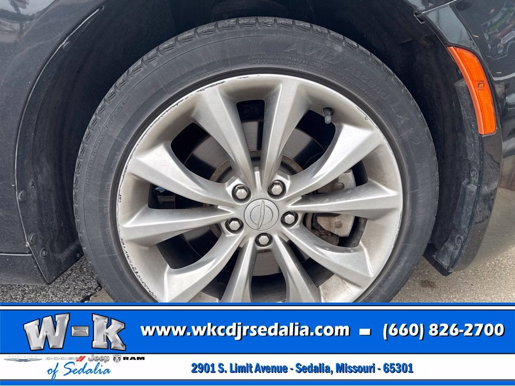 2015 Chrysler 200 S
