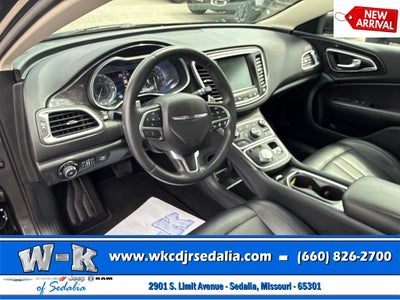 2016 Chrysler 200 C