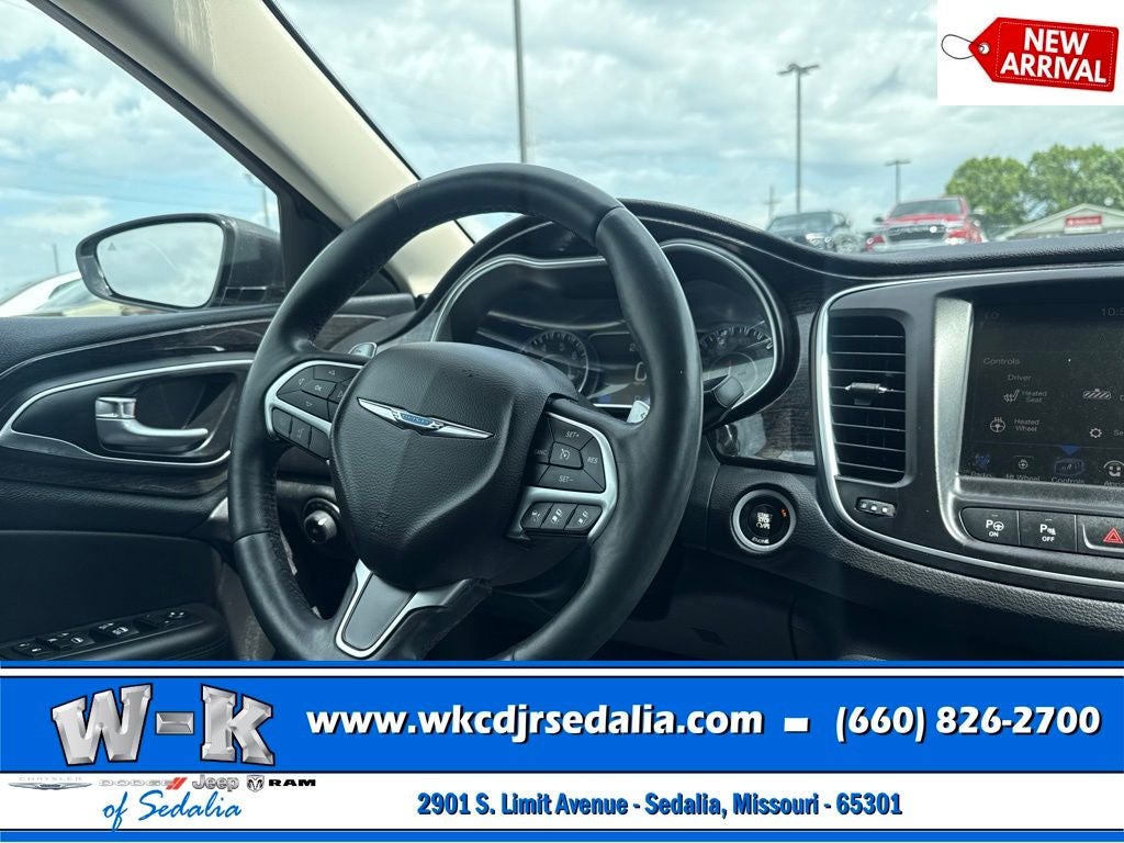 2016 Chrysler 200 C