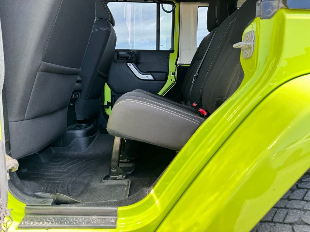 2016 Jeep Wrangler Unlimited Sahara