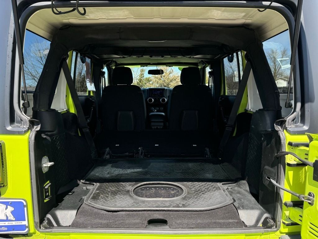 2016 Jeep Wrangler Unlimited Sahara