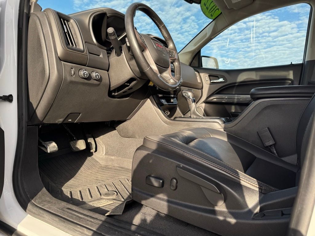 2022 GMC Canyon AT4 w/Leather