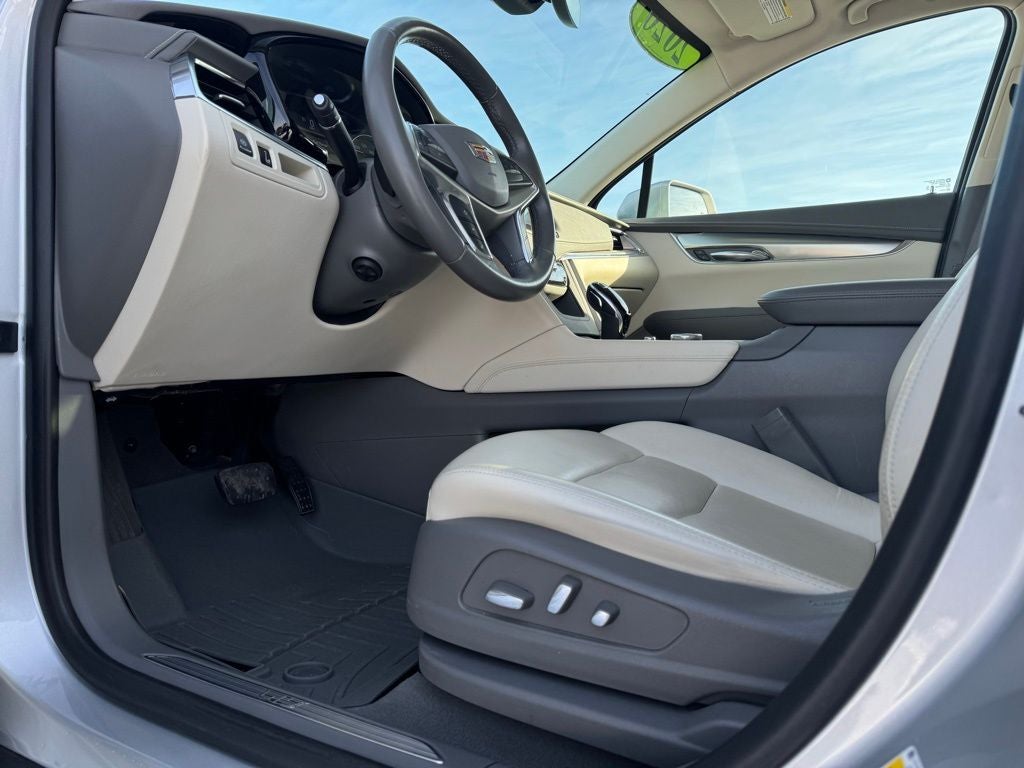 2020 Cadillac XT5 Premium Luxury