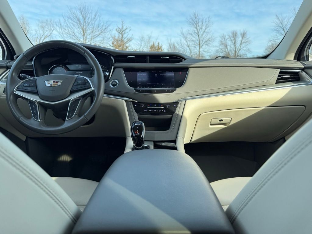 2020 Cadillac XT5 Premium Luxury