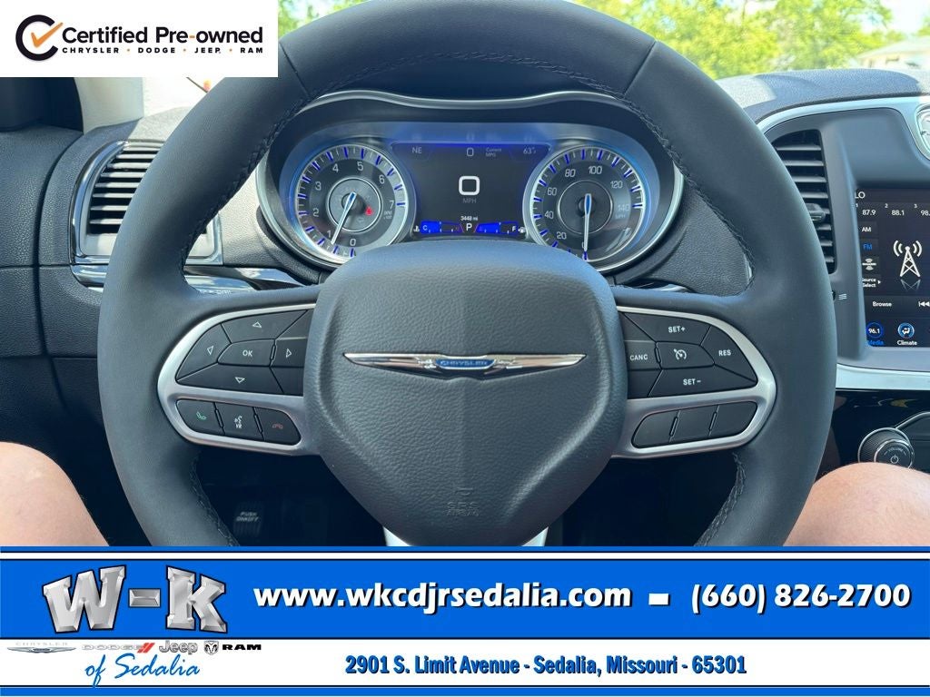 2023 Chrysler 300 Touring