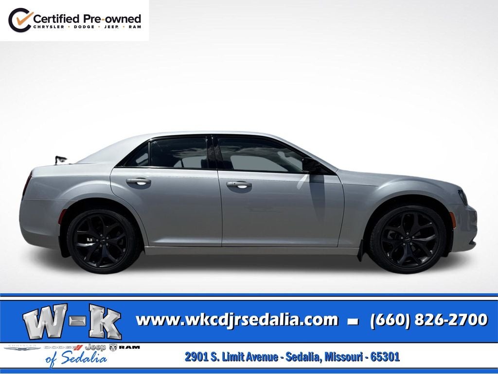 2023 Chrysler 300 Touring