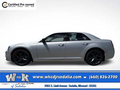 2023 Chrysler 300 Touring