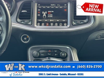 2017 Dodge Challenger SXT