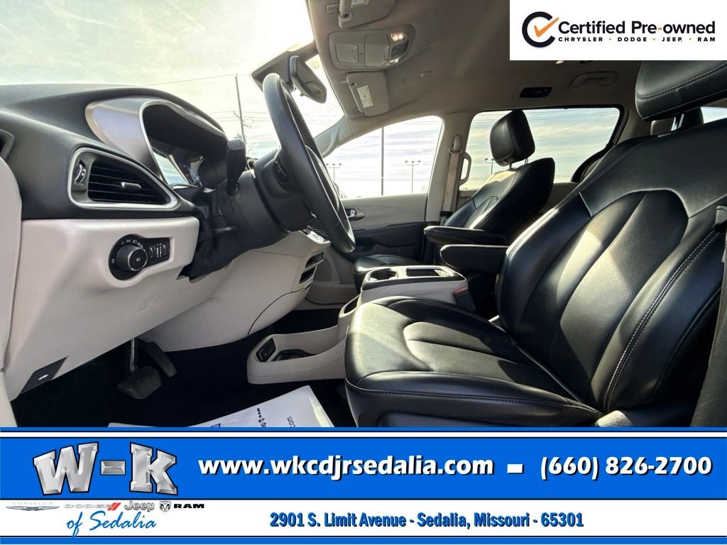 2023 Chrysler Pacifica Touring L