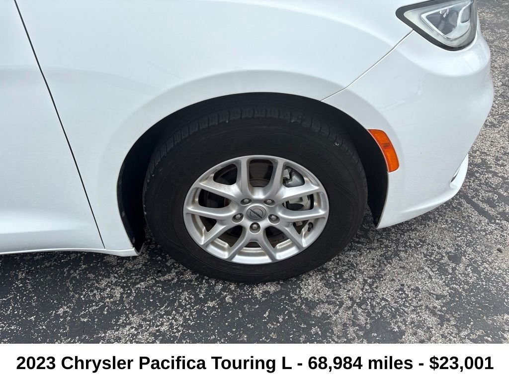 2023 Chrysler Pacifica Touring L