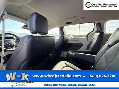 2023 Chrysler Pacifica Touring L