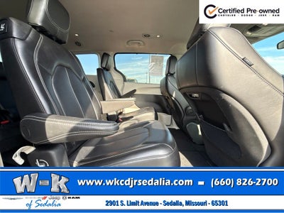 2023 Chrysler Pacifica Touring L