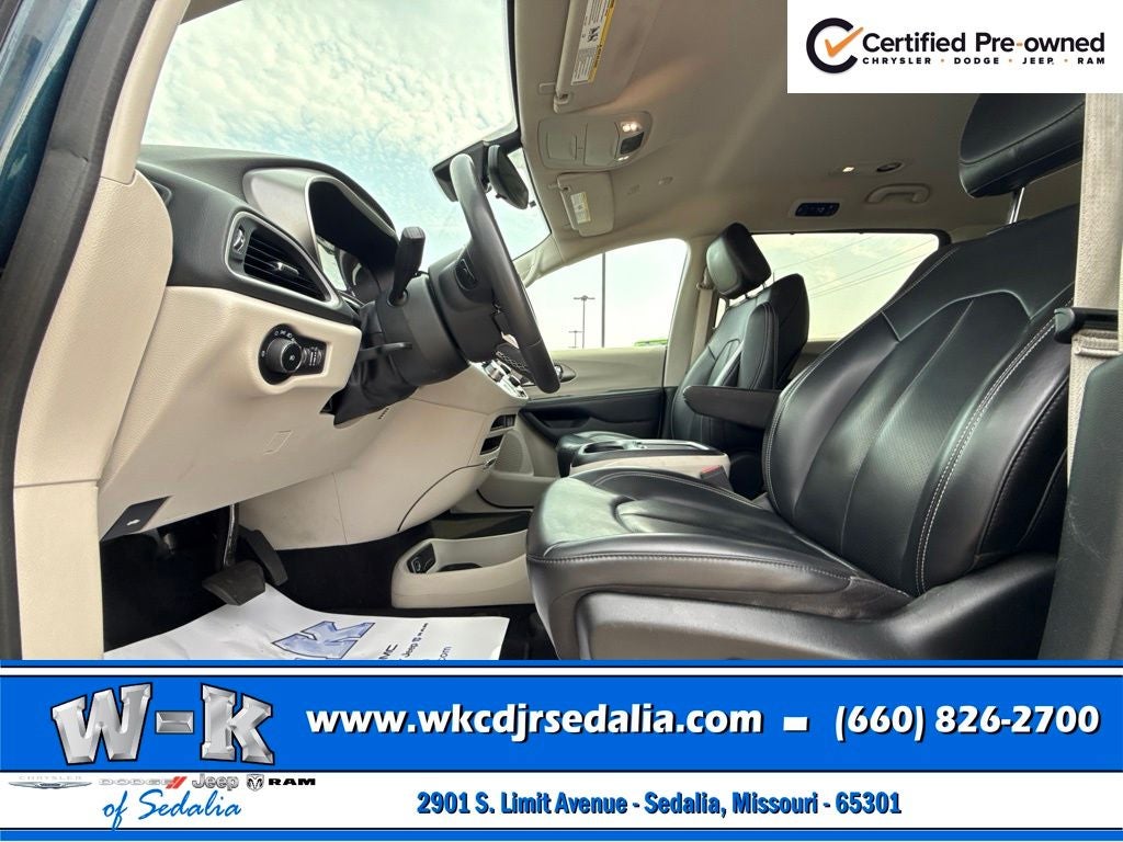 2023 Chrysler Pacifica Touring L