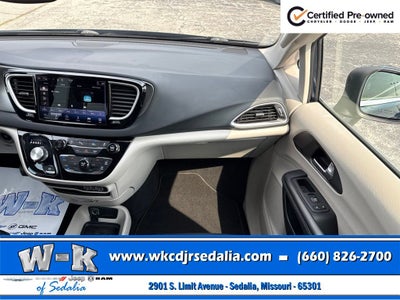 2023 Chrysler Pacifica Touring L