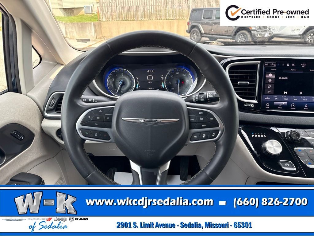 2023 Chrysler Pacifica Touring L